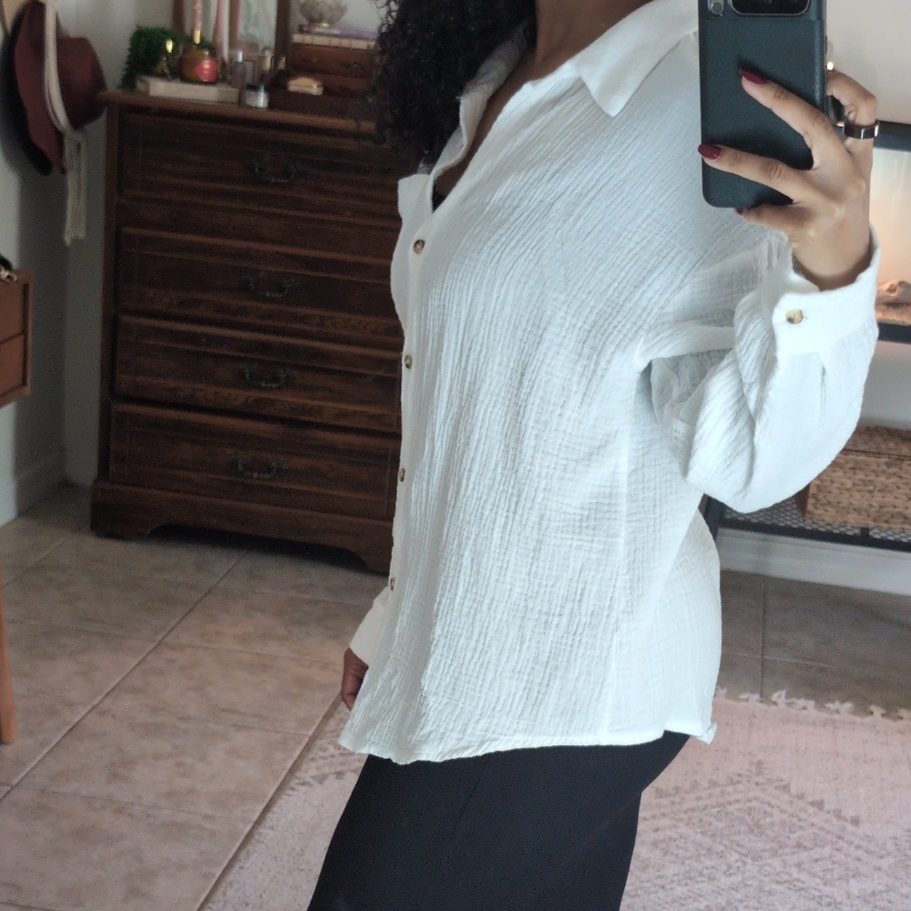 White Button-Up Top - Picture 7 of 11